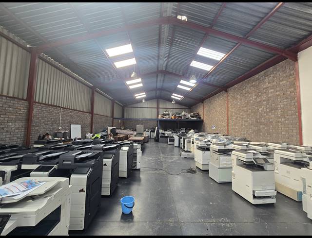 360M² WAREHOUSE FOR SALE IN ANDERBOLT